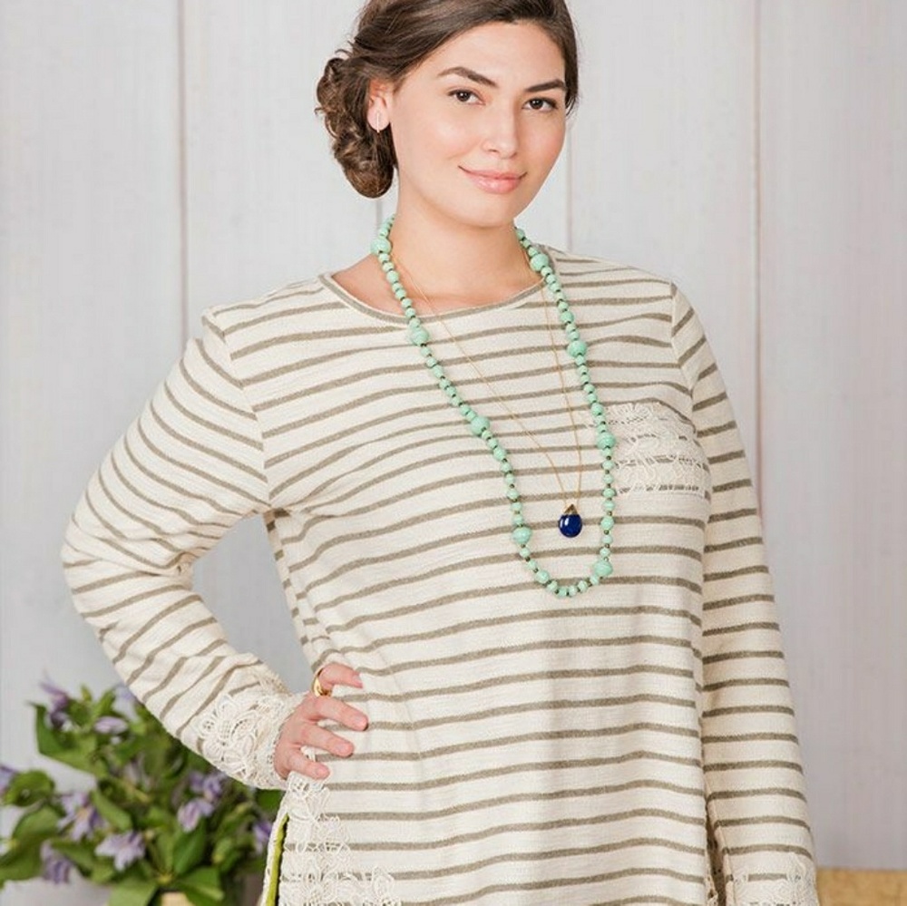 Matilda Jane XL Classic with a Twist Top